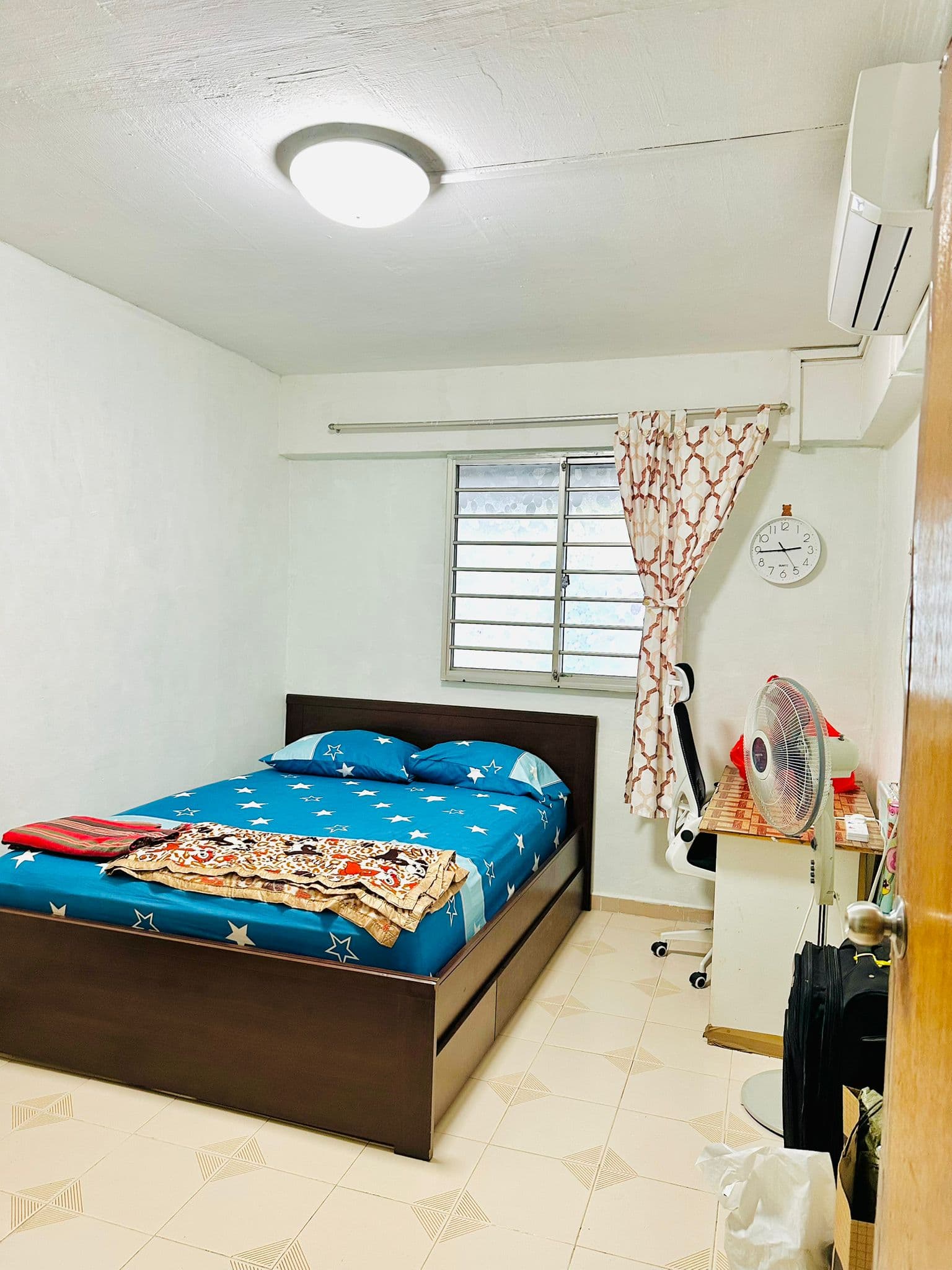 Common Room near Yishun MRT, photo 1