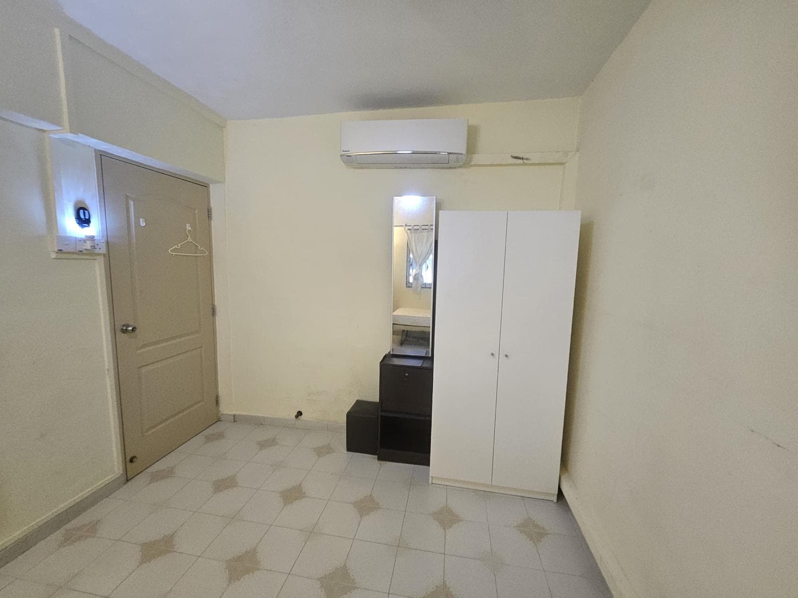 Common Room near Kovan MRT, photo 1