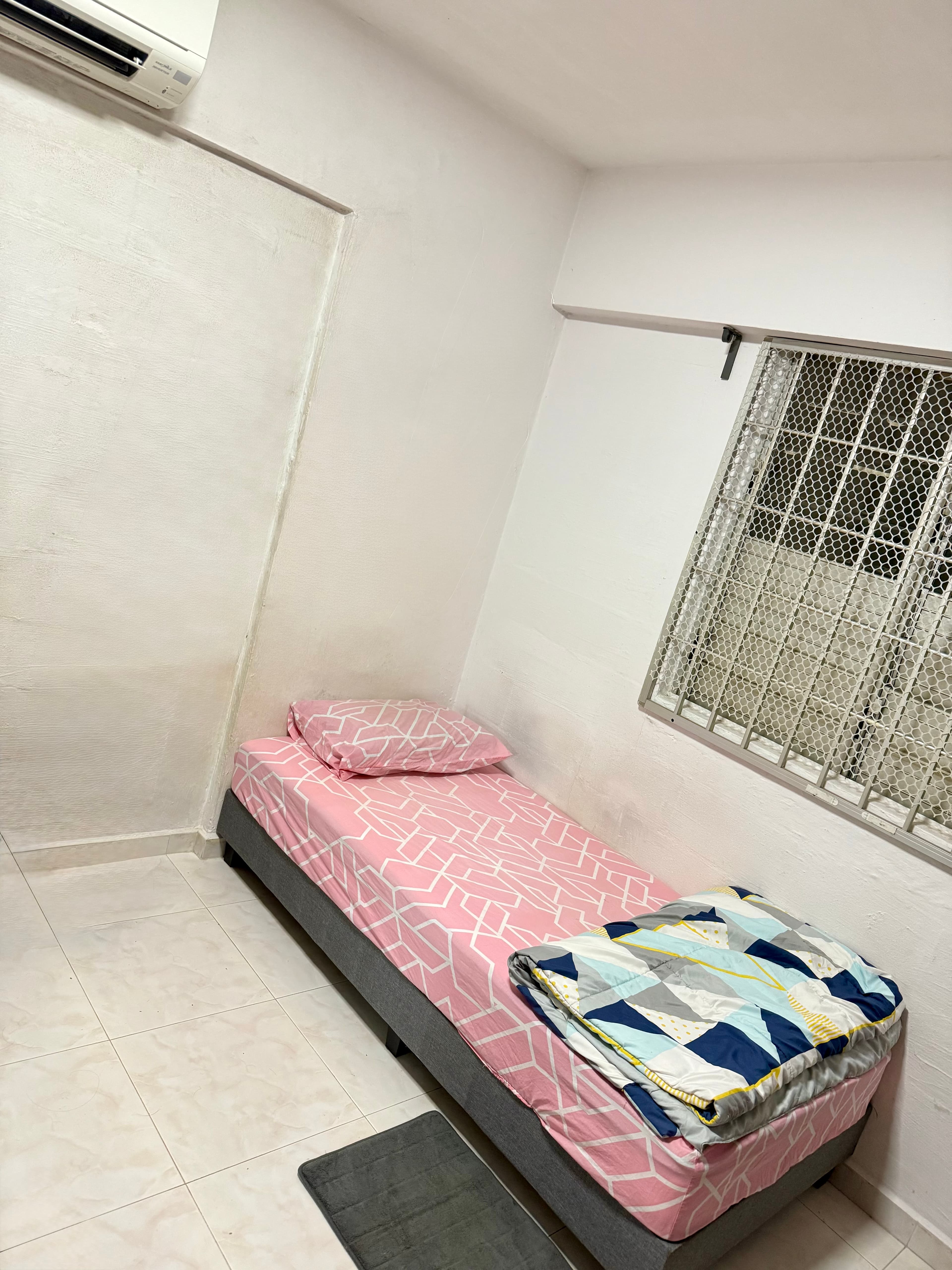 Common Room near Clementi MRT, photo 1