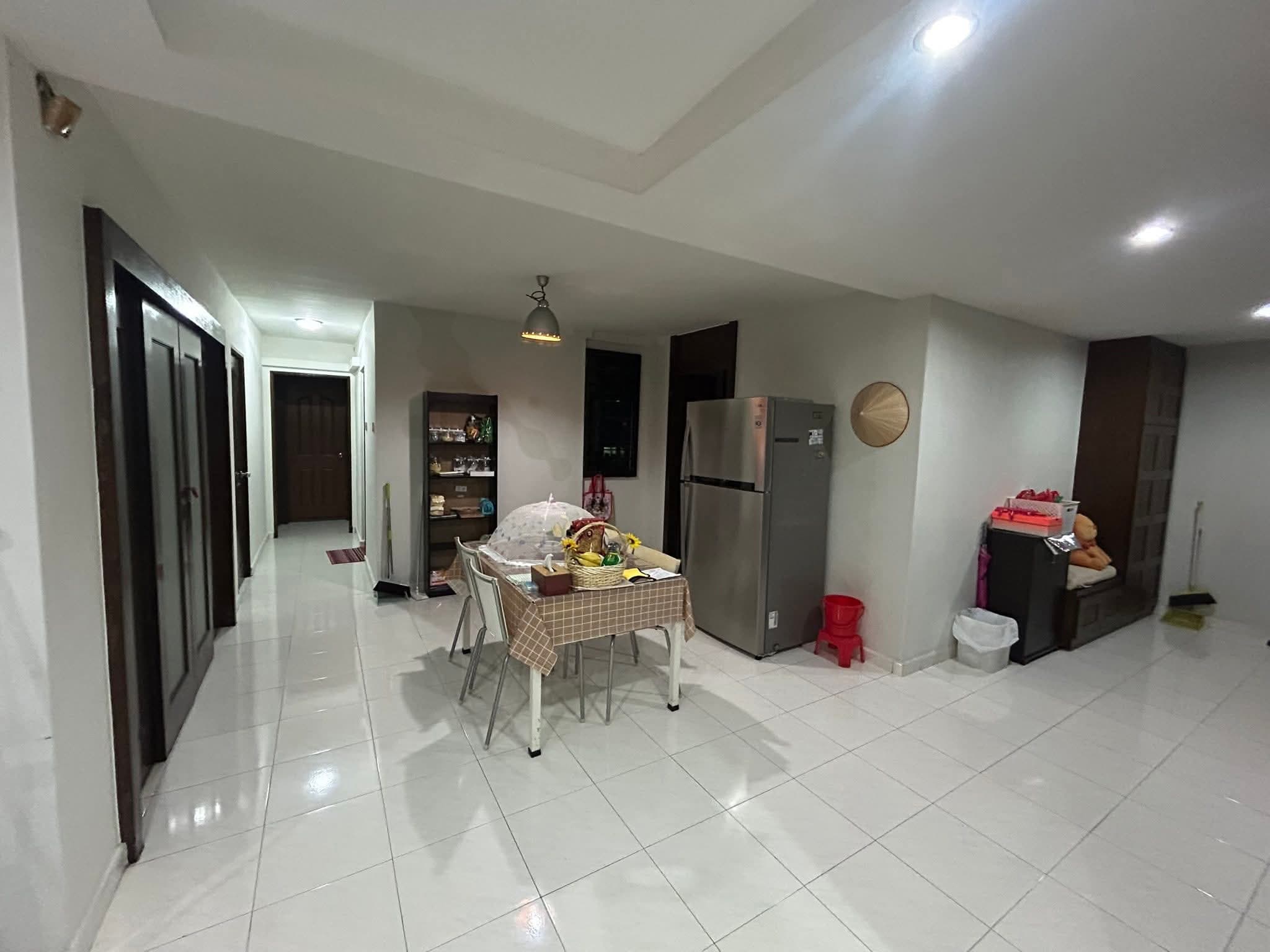 Common Room near Sembawang MRT, photo 1
