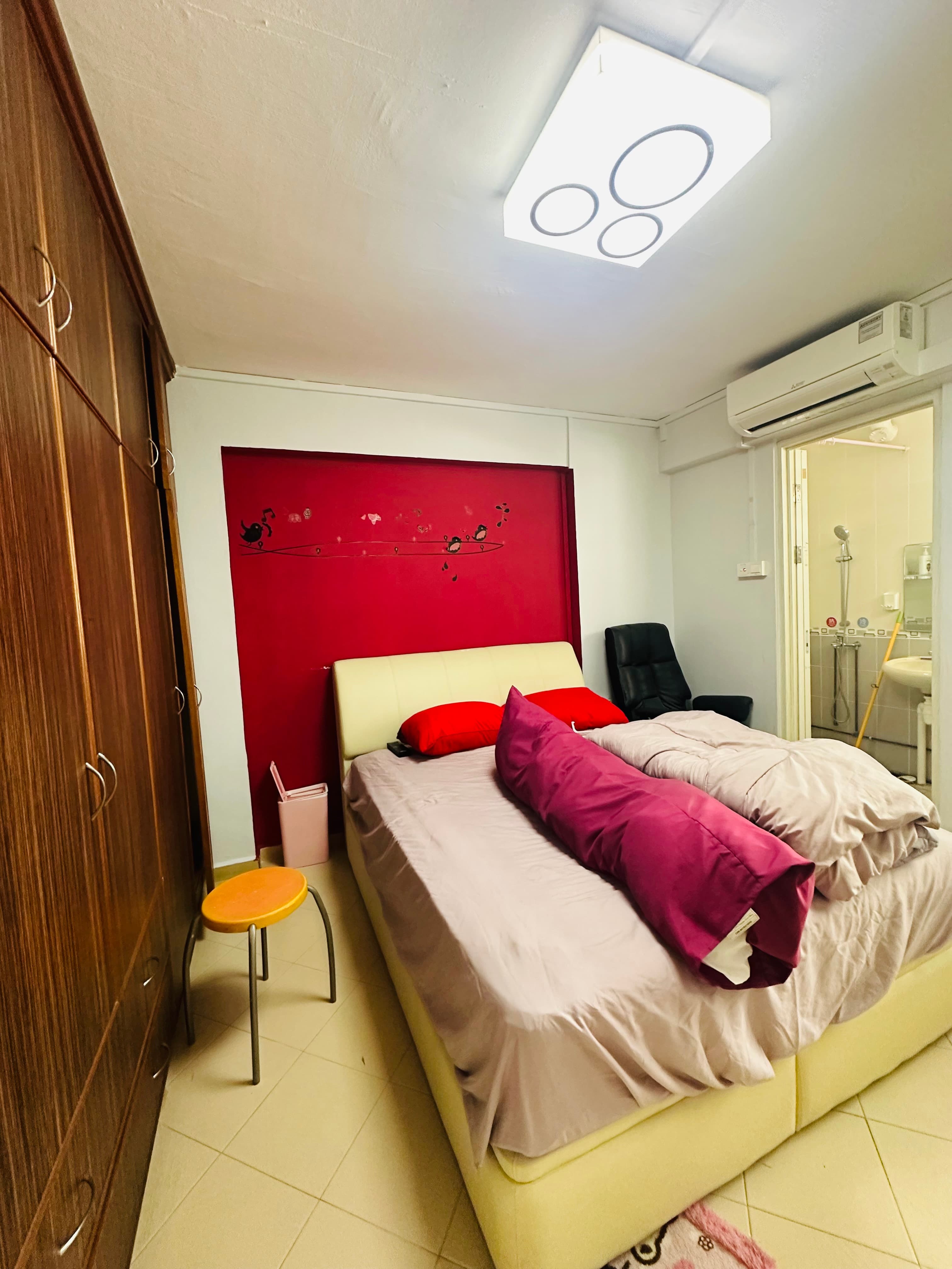 Master Room near Hougang MRT, photo 1