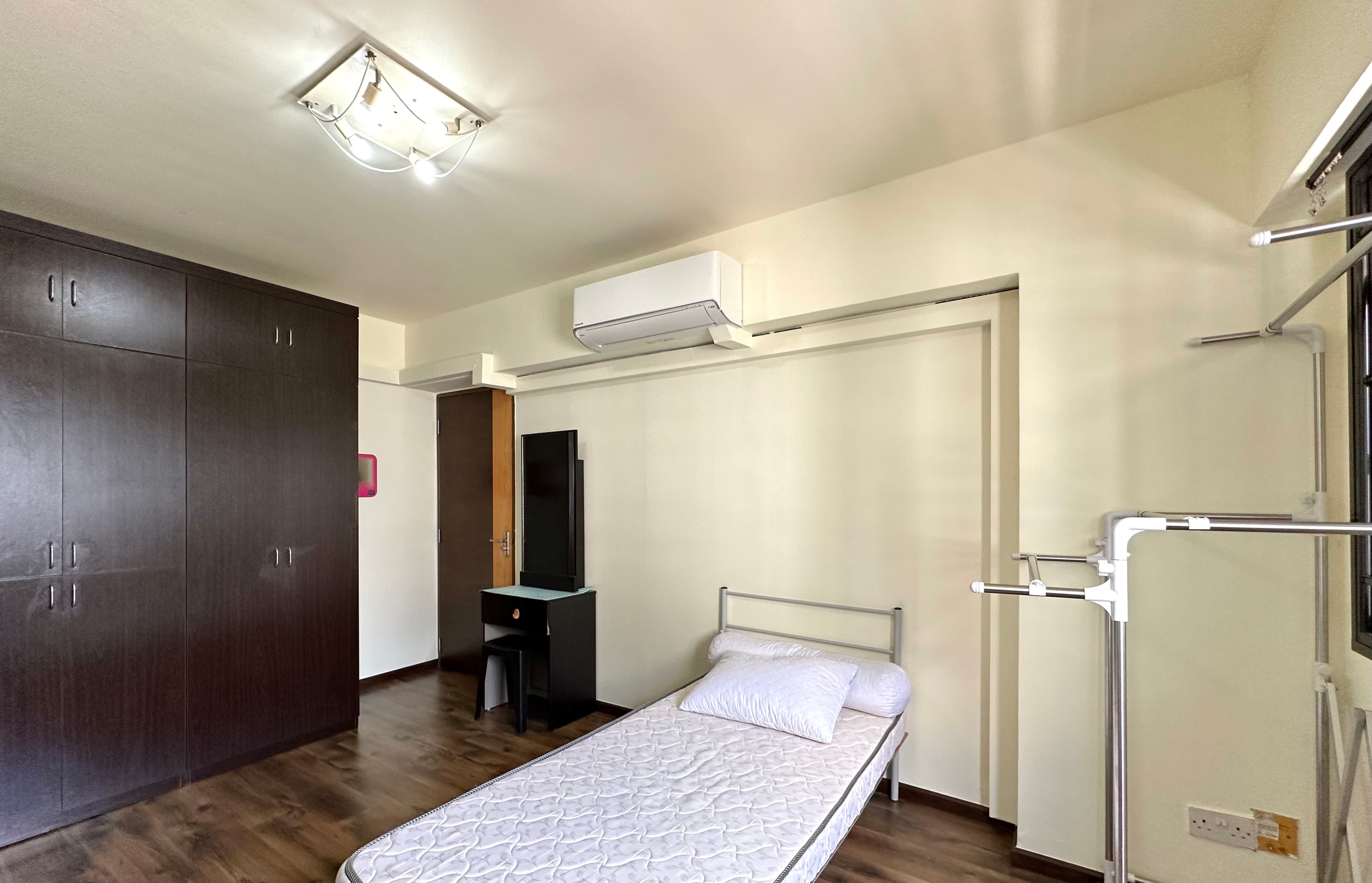 Common Room near Sembawang MRT, photo 1