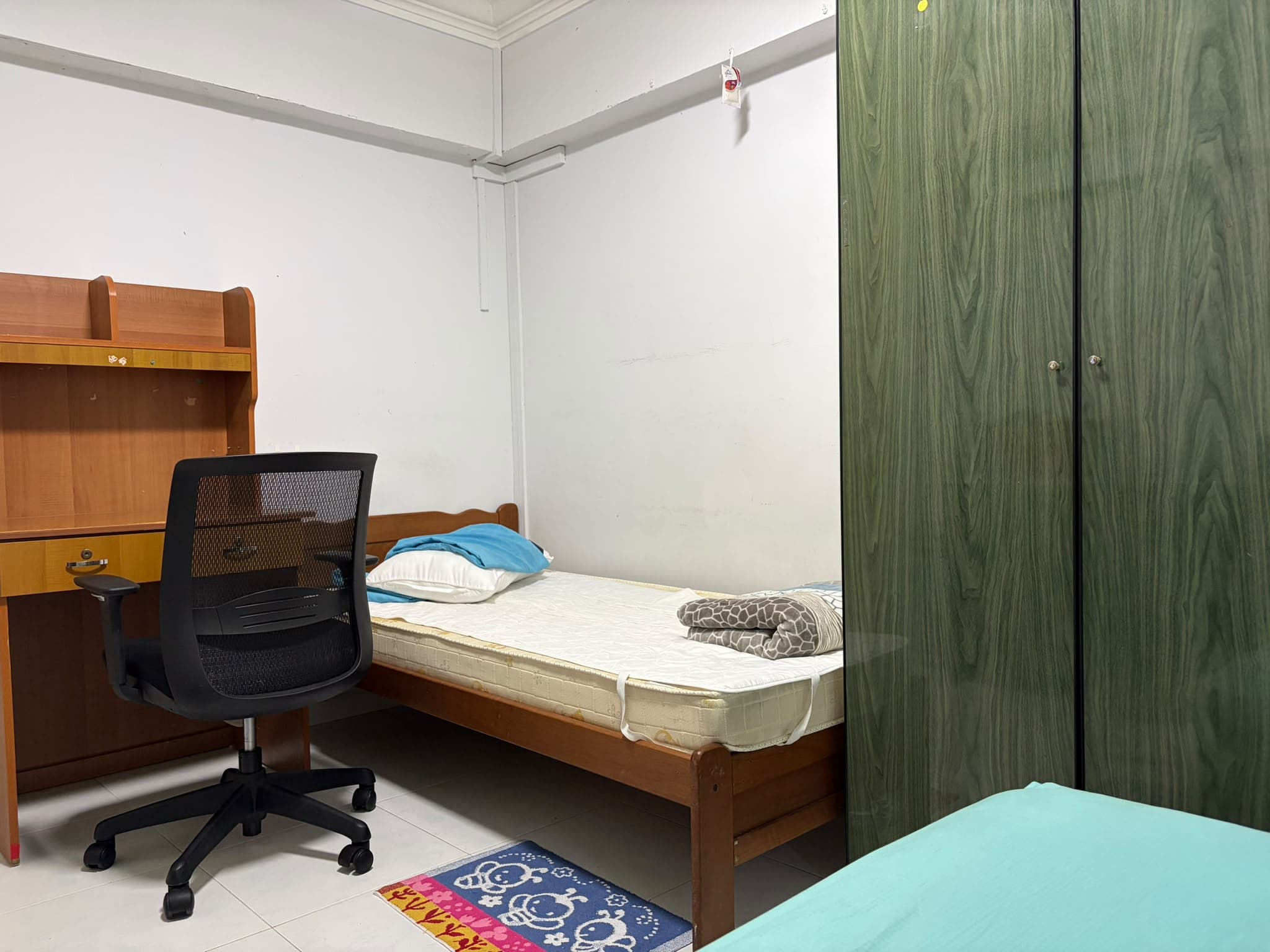 Master Room near Ang Mo Kio MRT, photo 1